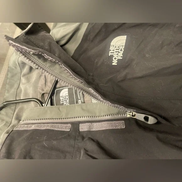 The North Face Hyvent men zip up Jacket M